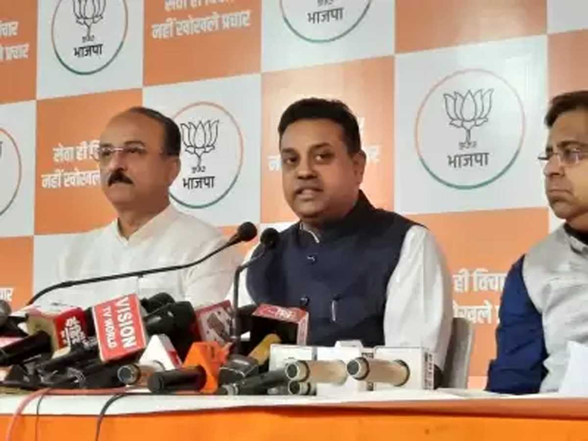 मनीष सिसोदिया एंड कंपनी द्वारा सीबीआई की जांच शुरू होने के बाद 140 मोबाइल फोन बदले गए : संबित पात्रा